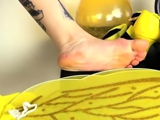 Foot fetish bee cosplay teases you