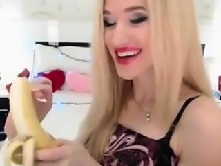 Hott Amateur Blonde GF Sucks Banana Gently on Web Cam