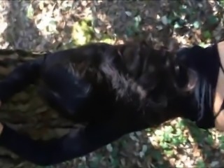 Beurette salope dans les bois, la video longue
